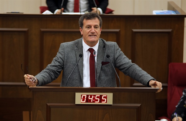 YDP, 1974'ten önce yabancılardan mal alanlarla ilgili tasarıya karşı çıktığını açıkladı