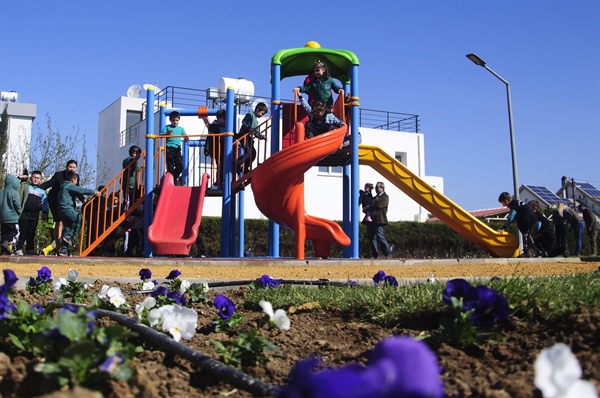 Trafik kazasında 27 yaşında hayatını kaybeden İlter Taşpınar anısına çocuk parkı açıldı