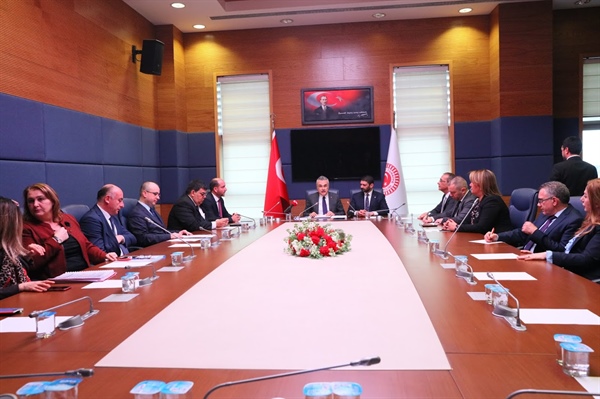 Atun: Kıbrıs Türkü'nün Anavatan'ın garantörlüğünden vazgeçmesi mümkün değil