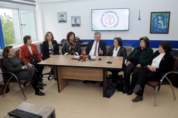 Kadınlar Birliği'nden Devlet Hastanesine dört buzdolabı bağışı