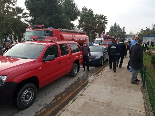 Bütün servislerdeki hastalar tahliye ediliyor