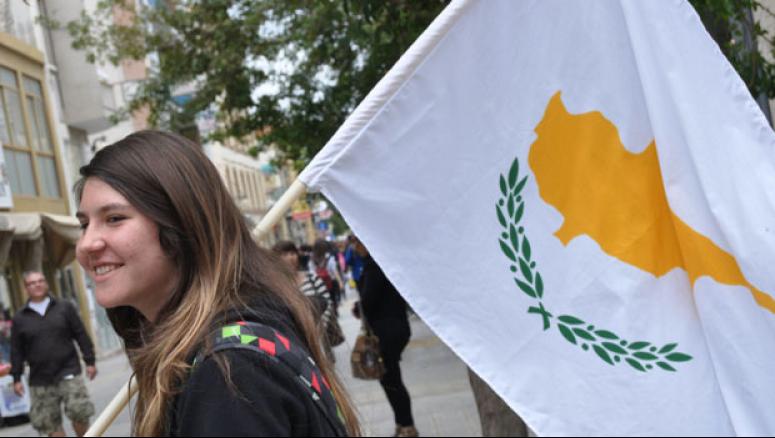 Kıbrıslı Rumların yüzde 87'si siyasi partilere güvenmiyor