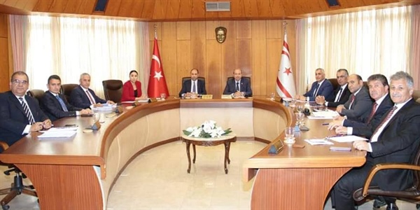 Bakanlar Kurulu, Koronavirüs gündemiyle olağanüstü toplandı