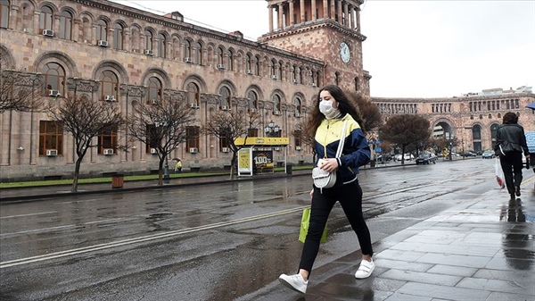 Ermenistan'da Olağanüstü Hal ilan edildi