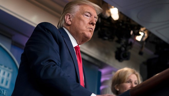 Trump hem büyüklere hem çocuklara para dağıtacak