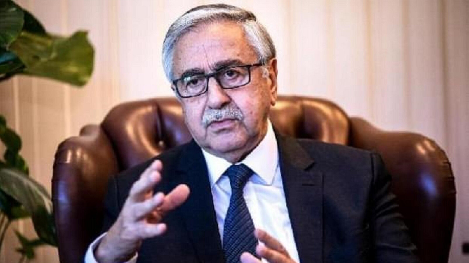 Akıncı'dan Tatar'a: 'Herkes aklını başına toplayacak'