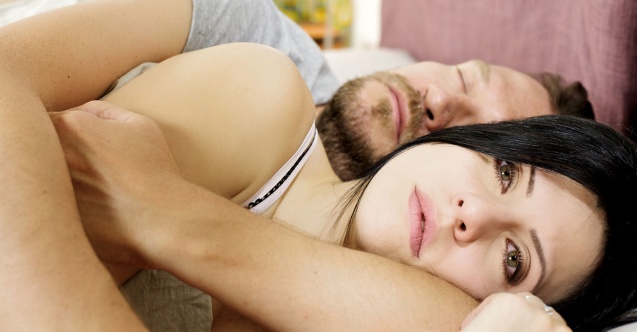 Evliliklerde cinsel ilişkinin giderek azalması normal mi? Ne yapmalı?