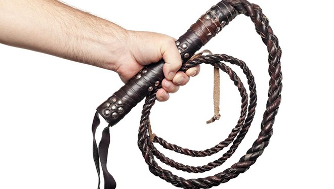 Suudi Arabistan'da ta'zir amaçlı kırbaç cezası kaldırıldı