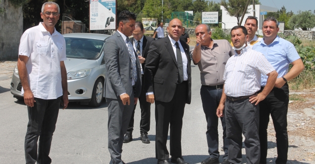 Bakan Atakan, Girne Batı Çevre Yolunda inceleme yaptı