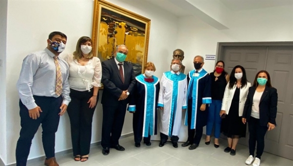 Girne Üniversitesi mezuniyet töreni çevirimiçi gerçekleştirildi