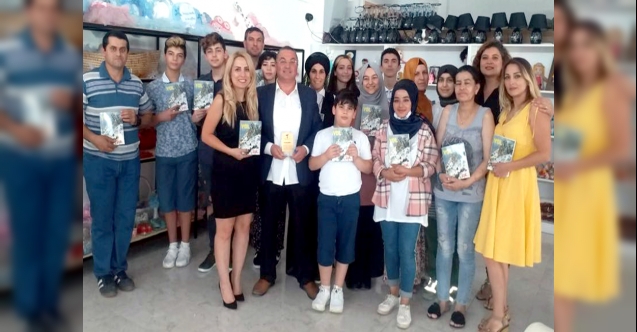 Hasan Çakmak Kitaplarını ZAYDER üyeleri için imzaladı