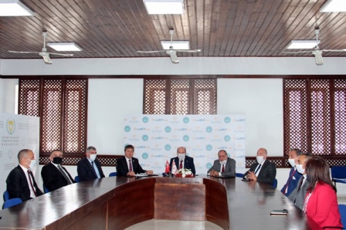 Kıbrıs Vakıflar Bankası ülkedeki otellerde tatil için kredi sunmaya başladı