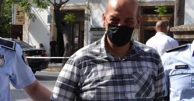 Mastürbasyon yaparken yakalandı, "Kimse yoktu" dedi