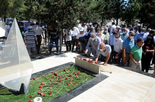Naci Talat, ölümünün 29. yılında kabri başında anıldı