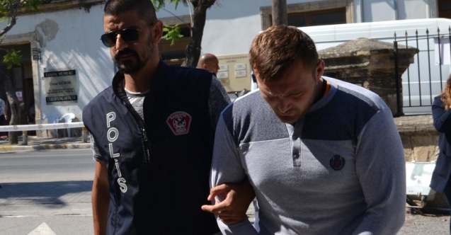 Yurt dışına çıkışı yasaklandı