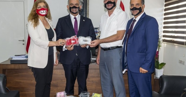 KİKEV Özel eğitim kurumlarına ‘Şeffaf Maske’ bağışladı
