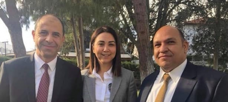Özersay’dan fotoğraflı mesaj: Alnımız açık!