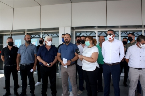 Ülkeye giriş noktalarında örgütlü 6 sendika grev başlattı