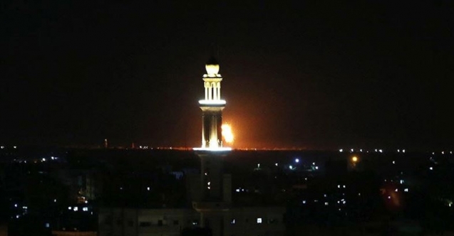 İsrail savaş uçakları Gazze’yi vurdu