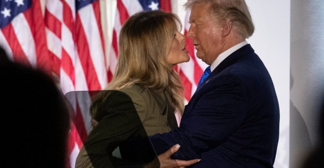 Melania Trump, dudaktan öpmeye izin vermedi