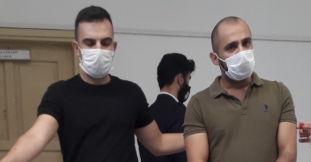 Cinsel organının fotoğrafını gönderdi