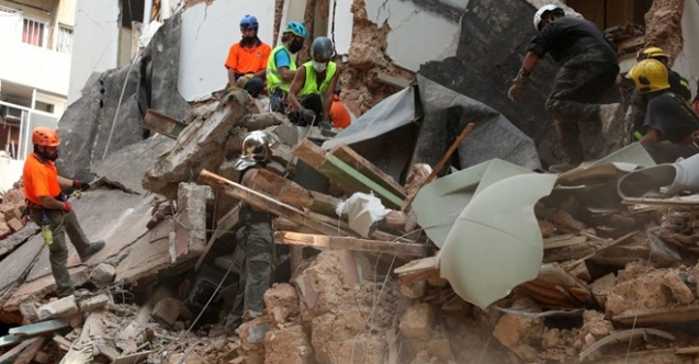 Enkaz altında 1 ay sonra yaşam umudu