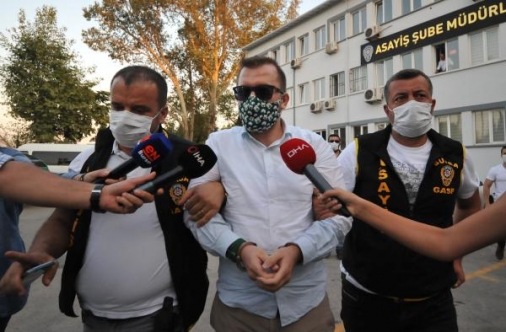 Gazete sahibi rüşvet alırken yakalandı