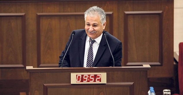"Gösterişli cümleler kuramıyorum"