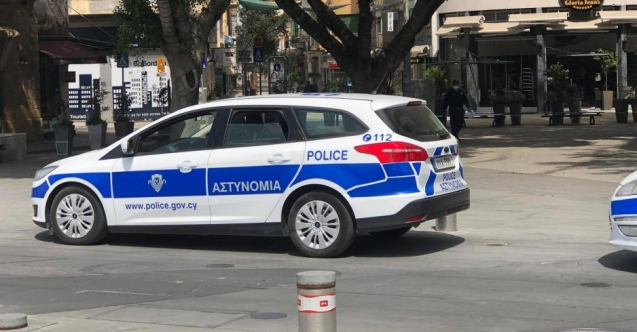 Komada yatan hastanın parasını çaldı