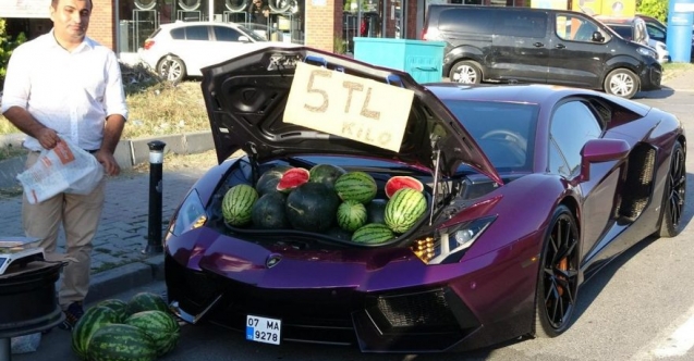 Lamborghini’de 5 liraya karpuz sattı