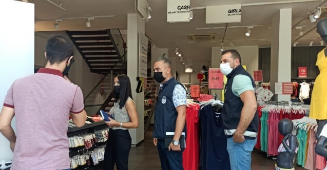 POLİS LEFKOŞA'DA COVİD 19 ÖNLEMLERİ KAPSAMINDA İŞ YERLERİNİ DENETLEDİ