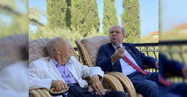 Tatar babasının elini öpmeye gitti
