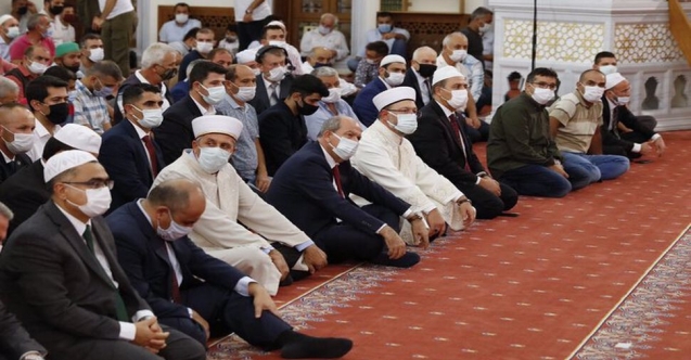 Tatar, TC Diyanet İşleri Başkanıyla namaz kıldı