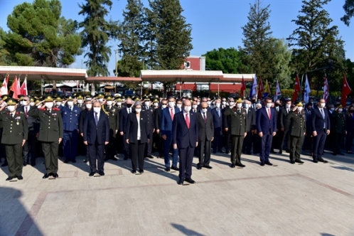 Atatürk ölümünün 82. yıldönümünde törenlerle anılıyor