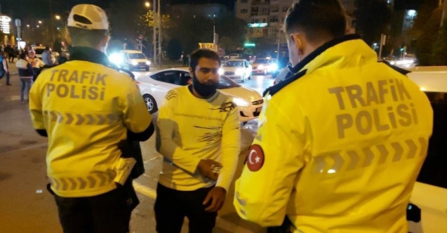 Deprem sonrası yıkılan binalar hırsızların hedefinde