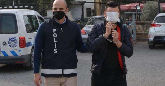Maça Kızı'nda hırsızlık! Garson, öğrencinin cüzdanını çaldı