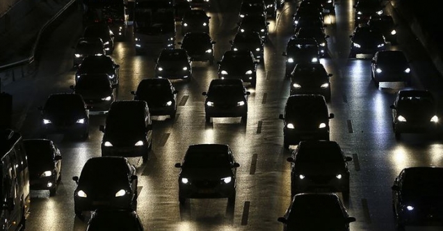 İngiltere'de 2030’da benzinli ve dizel araçlar yasaklanacak