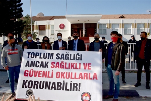 “50’nin üzerinde öğretmen pozitif veya temaslı”