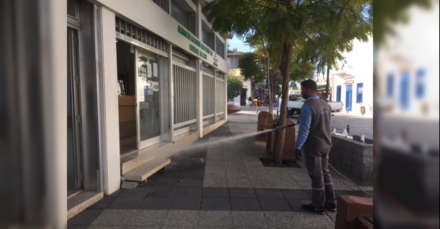 Alsancak'ta her yere ilaçlama