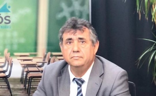 “Hükümet veri özürlü”