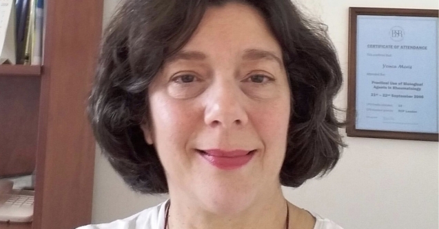Dr. Yonca Morris sitem etti: "Bizi alkışlayan eller ne zaman yumruk oldu?"
