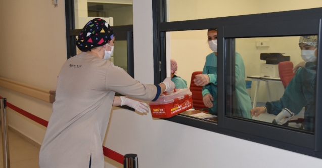 PCR testleri karıştı, pozitif olanlar eve gönderildi