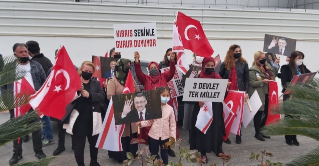 Fuat Oktay'a Ercan'da coşkulu karşılama