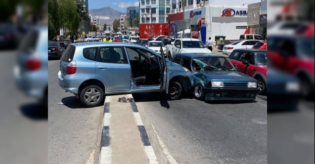 85 yaşındaki sürücü ortalığı dağıttı