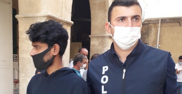 Arkadaşının pasaportunu çaldı, Rum tarafına kaçtı
