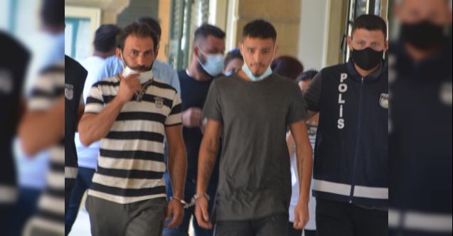 Tuvalet kapısını bile çaldılar!