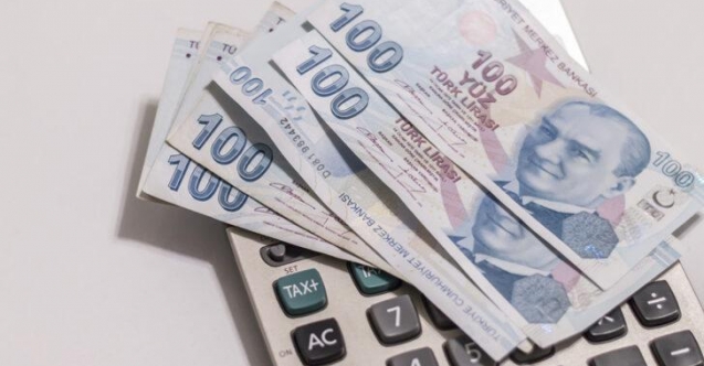 Açlık sınırı yükseliyor, asgari ücret yerinde sayıyor