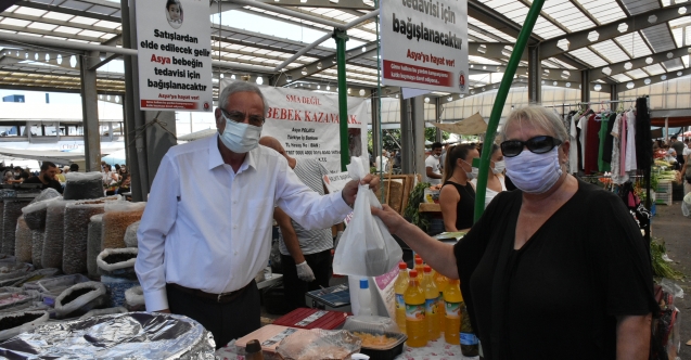 Başkan Güngördü de satış yaparak bağış topladı