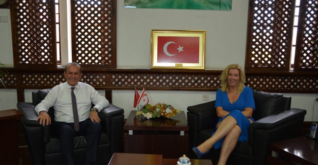 Hollandalı Milletvekili'nin KKTC ziyareti olay oldu