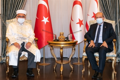 Tatar, dini mesajlara başladı: "Dine bağlılığın devamı için düzenlemeler yapılmalı"